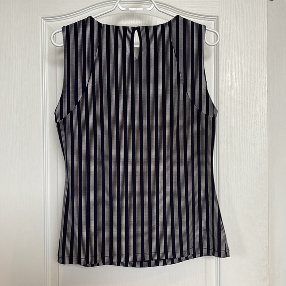 TOMMY HILFIGER blue and white stripe sleeveless top. Sz medium - Picture 2 of 7